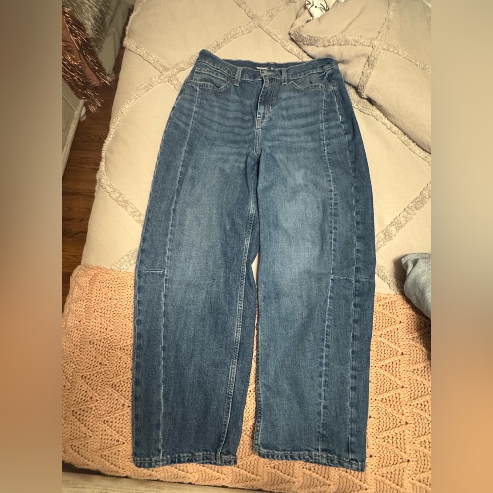 Old Navy Women's Straight Leg Jeans - Medium Blue Wash